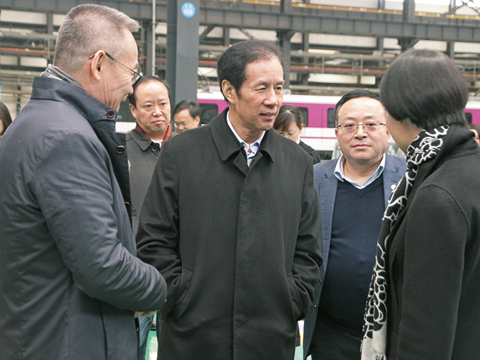  原四川省人大副主任陈光志一行莅临四川发展yl7703永利官网股份调研指导工作,公司董事长肖光辉陪同